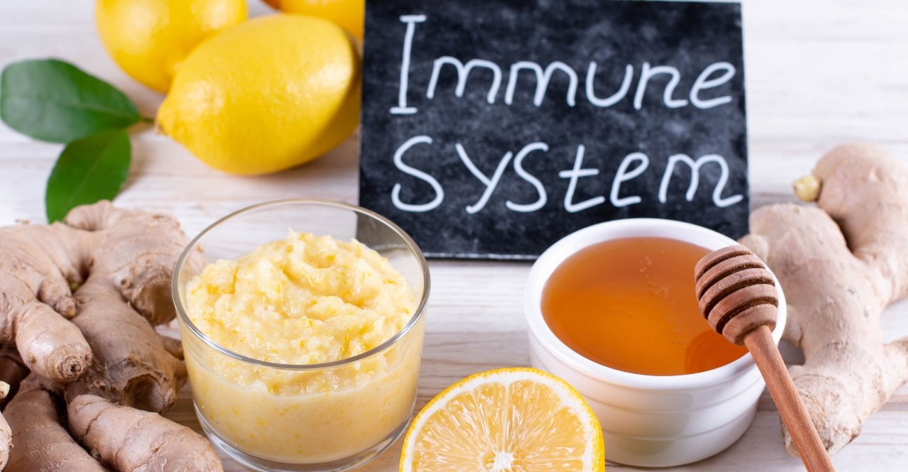 Cambio stagione: come aiutare le difese immunitarie in modo naturale