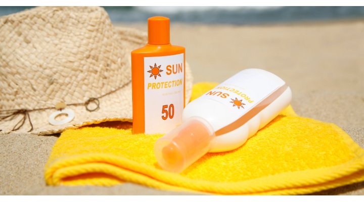 Pelle sotto il sole: 3 step per proteggerla e rigenerarla